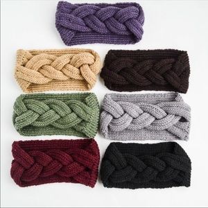 ❣️LAST ONE❣️Black Braided Knit Headband