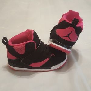 Toddler Jordan Flight 45 High G
Size 8c
