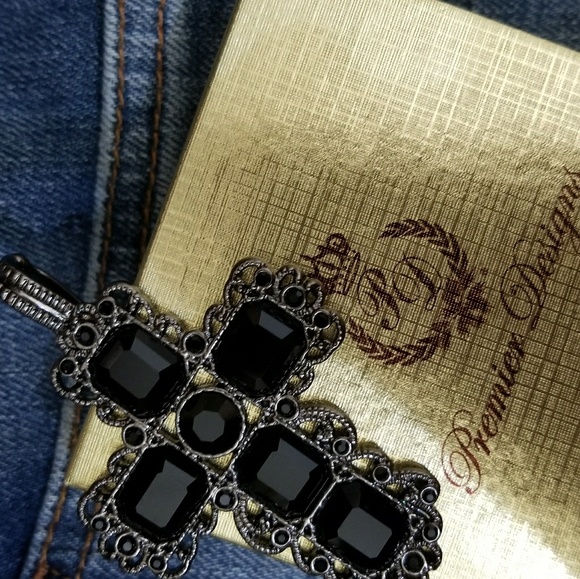 Premier Designs - Picture 2 of 4