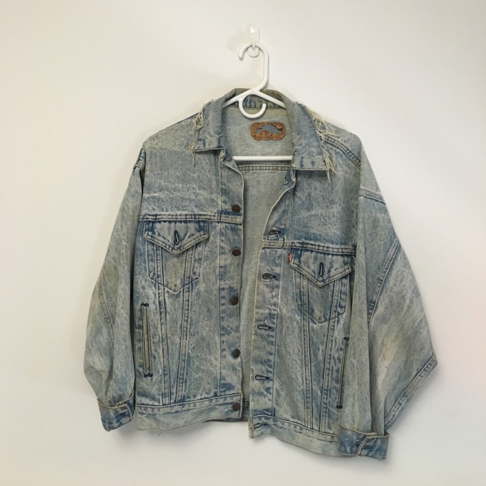 Oversized Levi's jean jacket