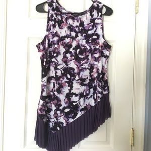 Simply Vera Vera wang asymmetrical top