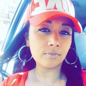 Meet your Posher, Stephany