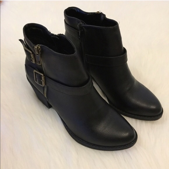 •LAST 1• Black Double Buckle Zip Detail Moto Boots - Picture 2 of 8