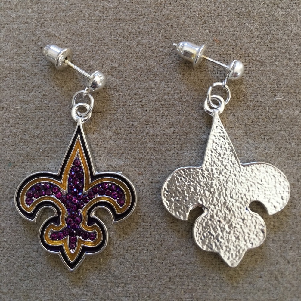 SAINT'S FANS. Fluer De Lis Pierced Earrings - Picture 3 of 5