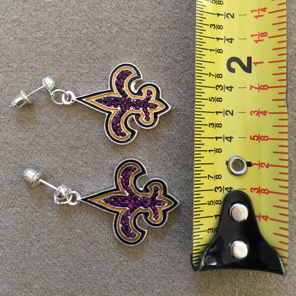 SAINT'S FANS. Fluer De Lis Pierced Earrings - Picture 5 of 5