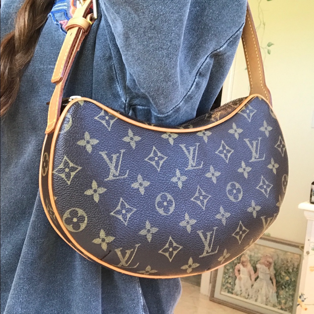 Authentic Louis Vuitton Croissant PM Shoulder Bag