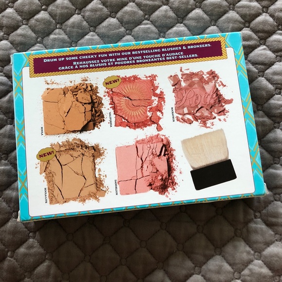 HP 🌟 NWT Benefit Cheek Parade - Picture 3 of 5