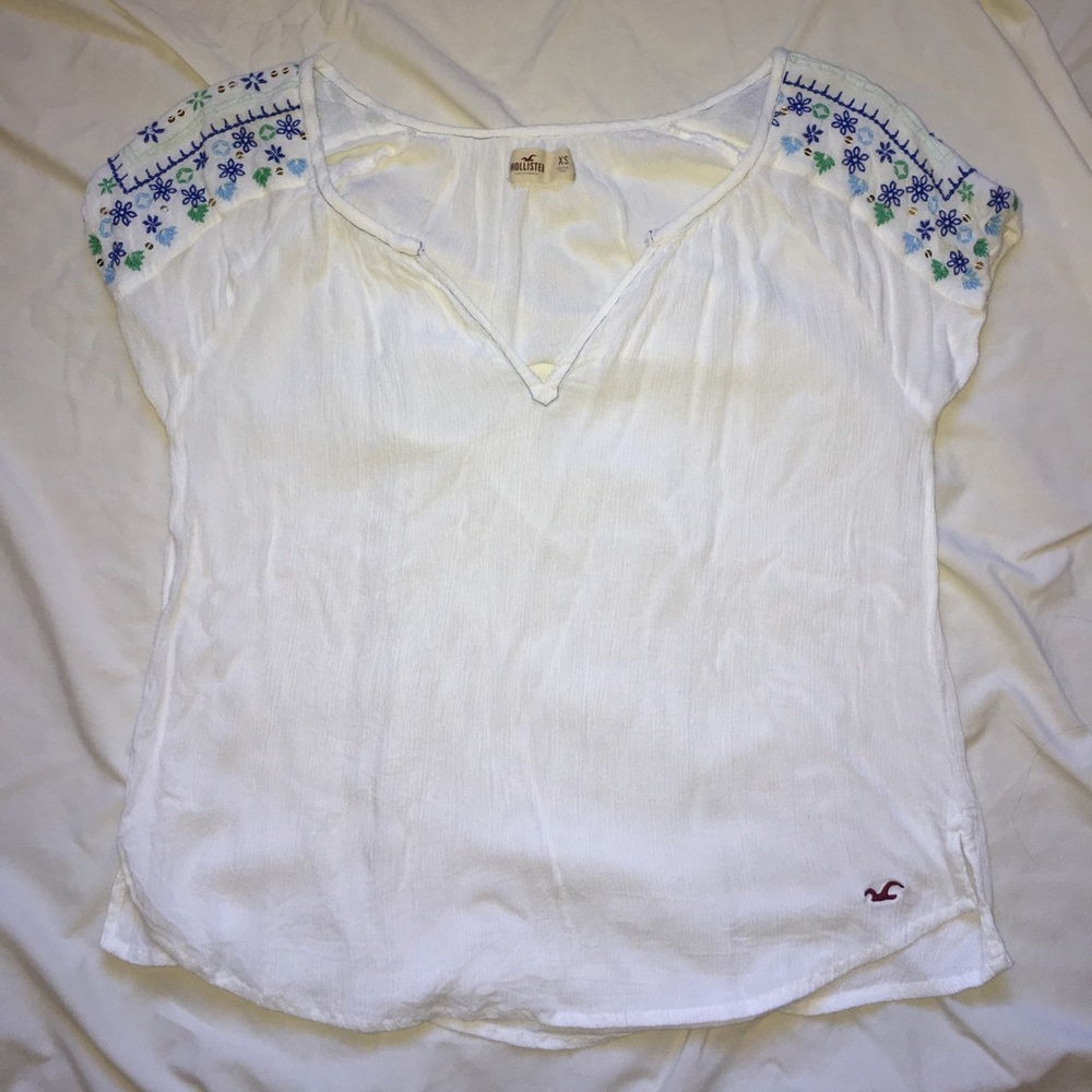 Hollister Embroidered Short Sleeve Shirt