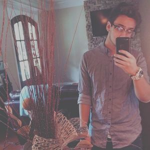 Meet your Posher, Phillip