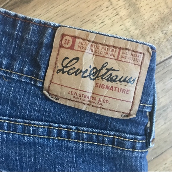Levi Strauss Signature Jeans, 8, Low Rise Bootcut - Picture 3 of 6