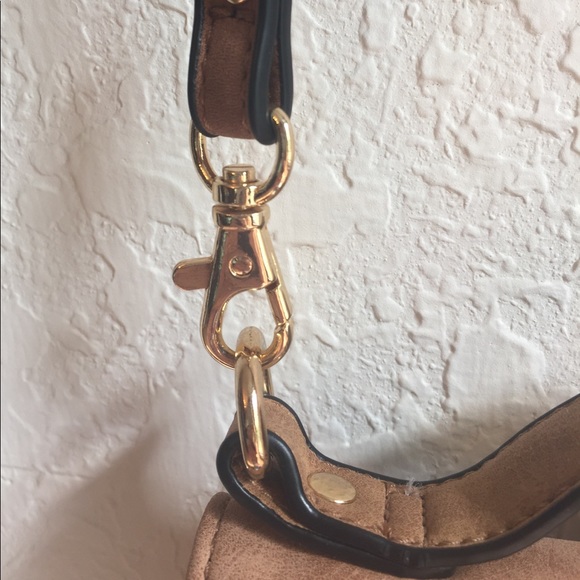 NWOT Fringe Tan Purse/wallet. - Picture 4 of 8