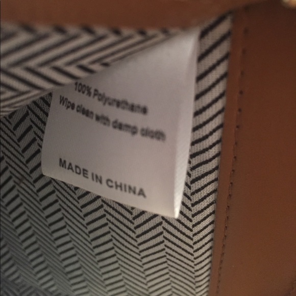 NWOT Fringe Tan Purse/wallet. - Picture 8 of 8