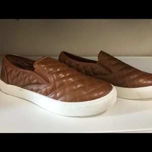 Form + Focus Brown shoes