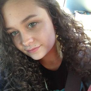 Meet your Posher, Kendra