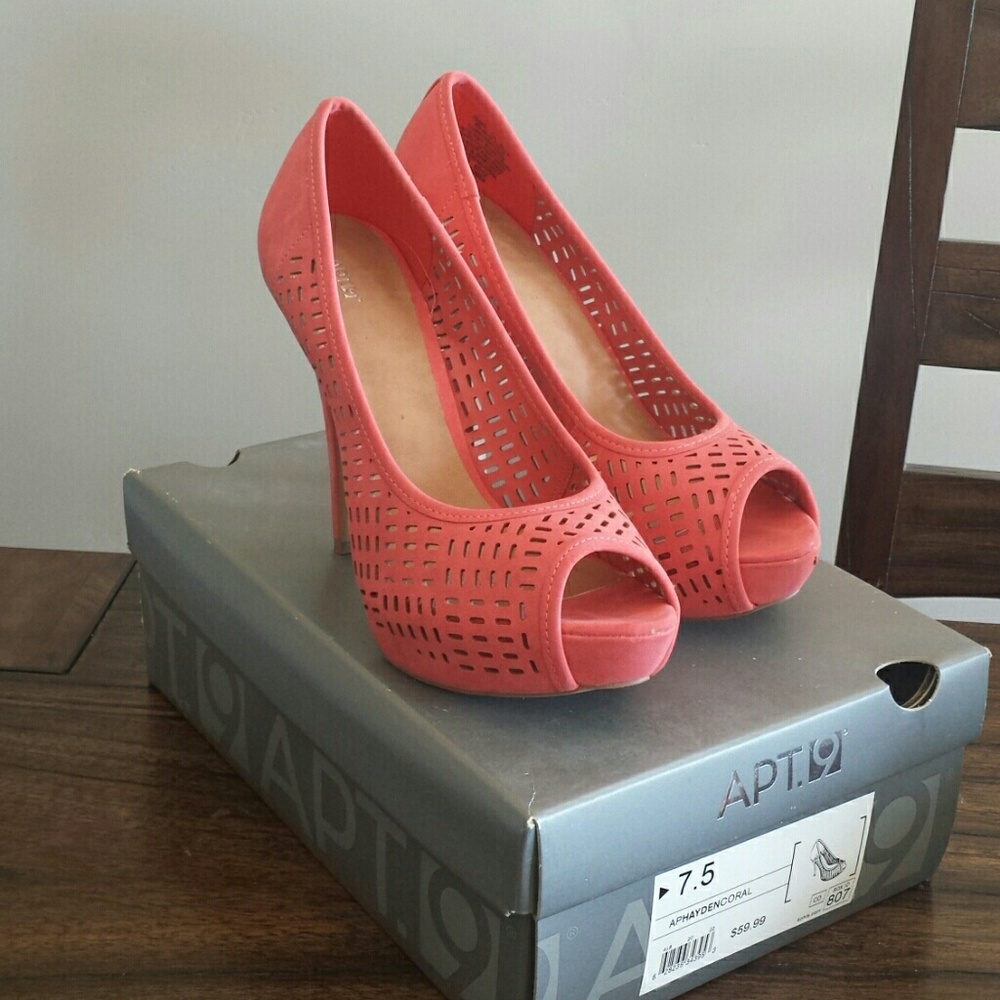 🍉Apt 9 high heels