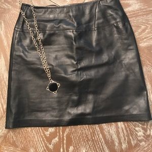 CACHE black leather skirt!