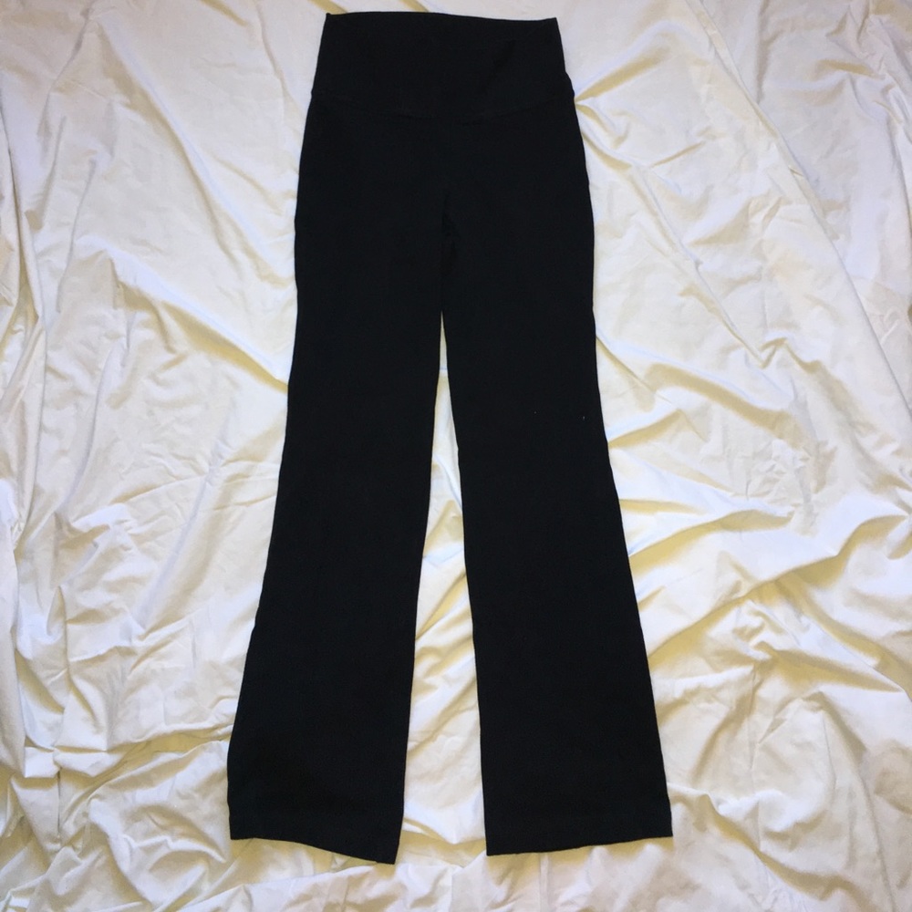 Old Navy Active Semi-Fitted Yoga Pants