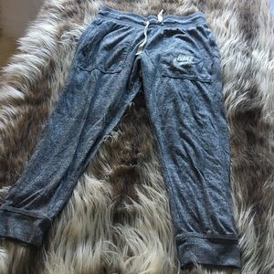 Cropped Nike joggers - light gray size s
