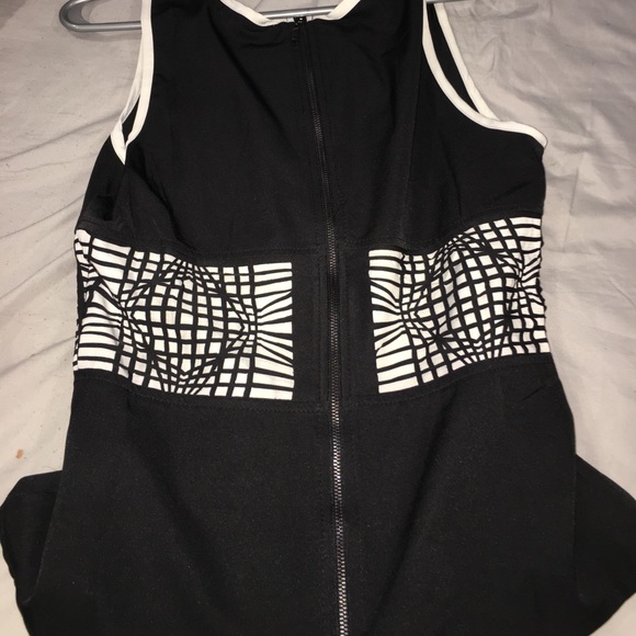 Peplum top - Picture 3 of 3