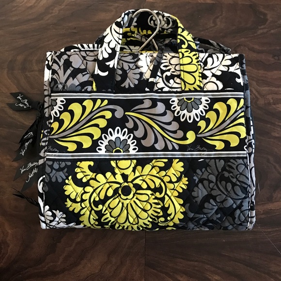 Vera Bradley Handbags - Vera Bradley Hanging Organizer
