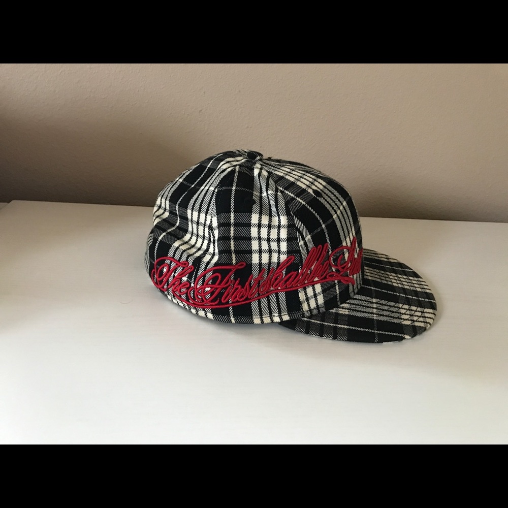 Supreme hat - Picture 2 of 4