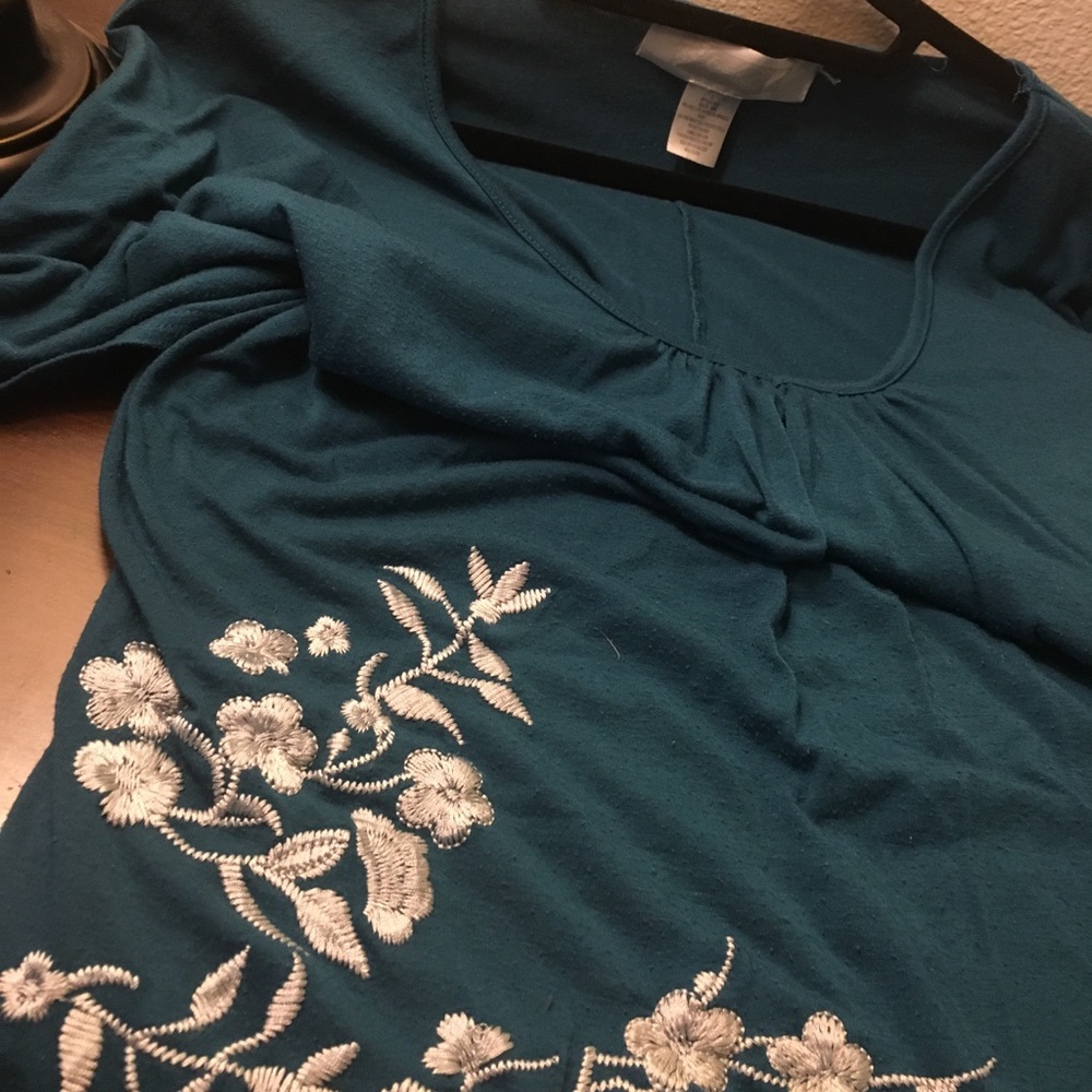 Everly Grey Maternity teal embroidered blouse L