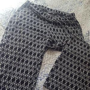 Black and white print palazzo pants