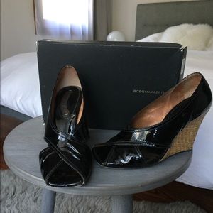 BCBG MAXAZRIA wedges