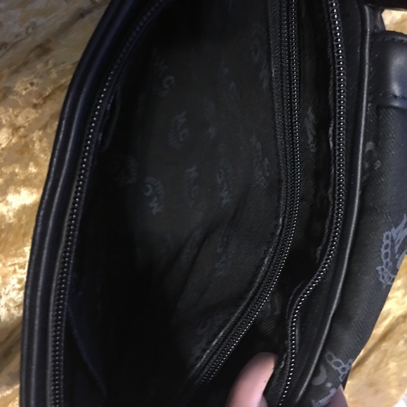 😍2/$29 M.C. Marc Chantal purse black - Picture 3 of 8