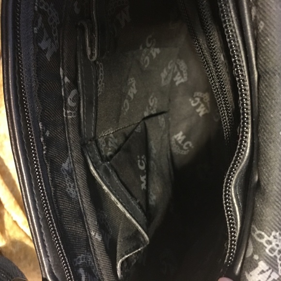 😍2/$29 M.C. Marc Chantal purse black - Picture 4 of 8