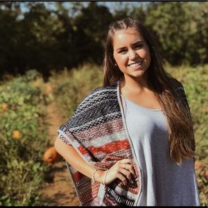 Meet your Posher, Ava