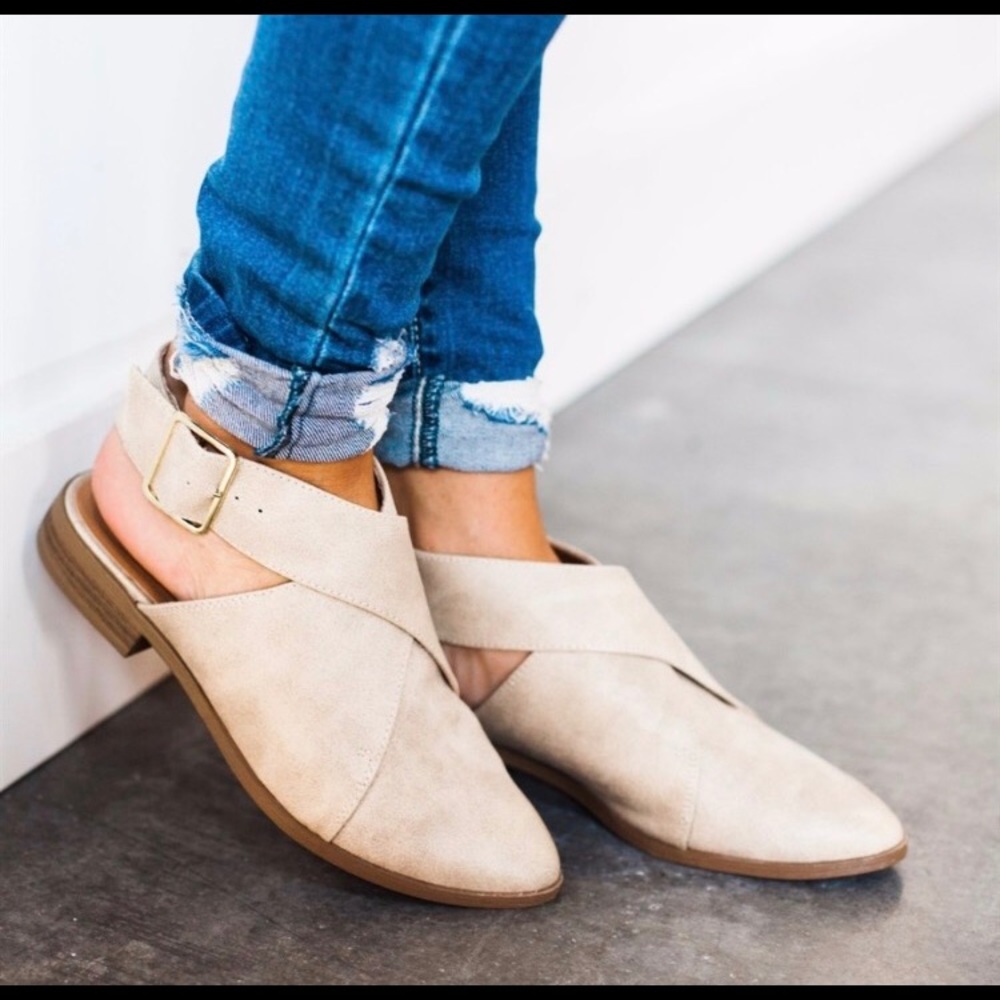 Wrap around side buckle flats - Picture 2 of 3