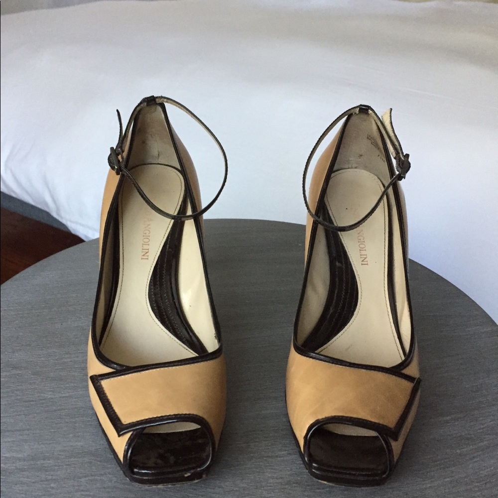 Women heels size 7.5