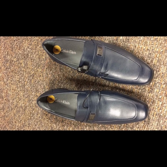 Leather - Picture 2 of 2