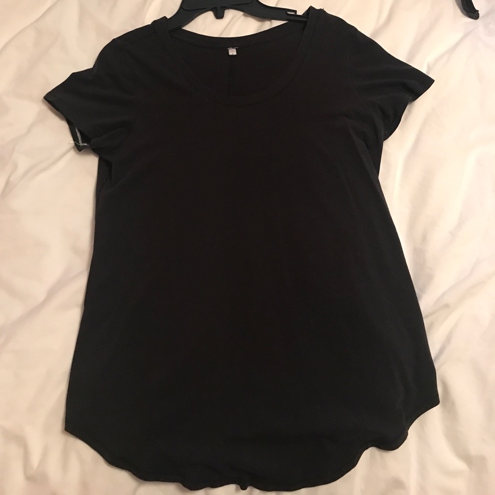 Lululemon Black T Shirt