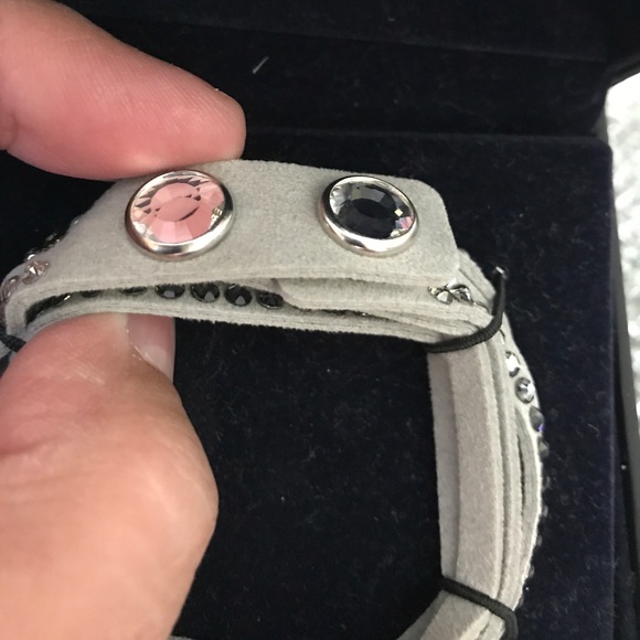 LAST ONE! Swarovski Leather and Crystal Bracelet - Picture 5 of 5