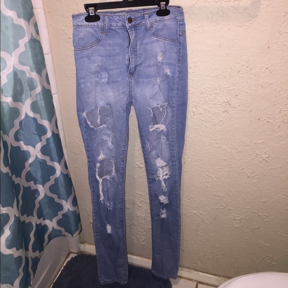 👖Fashion Nova Destroyed Jeans👖