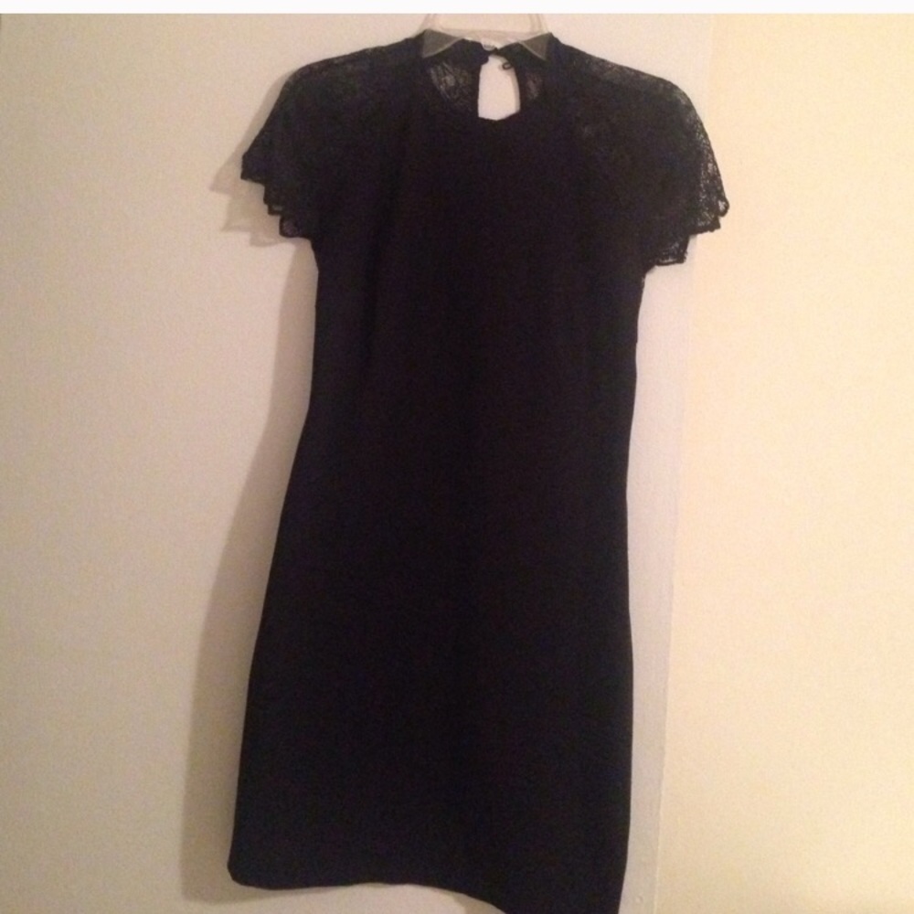 Zara dress lace back size m