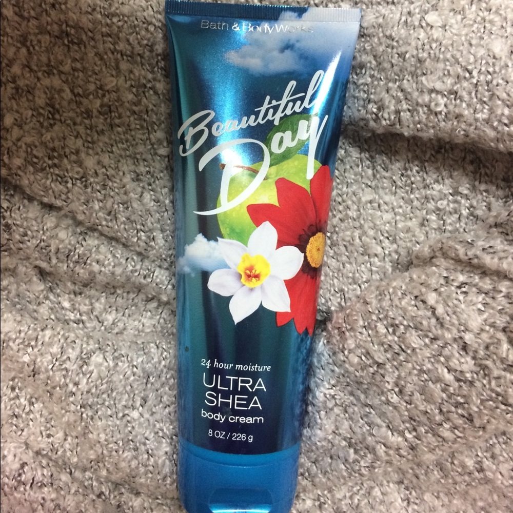 Bath and Body Works "Beautiful Day" body lotion