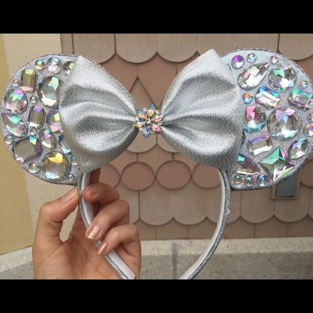 Diamond Minnie Ears - Picture 4 of 8