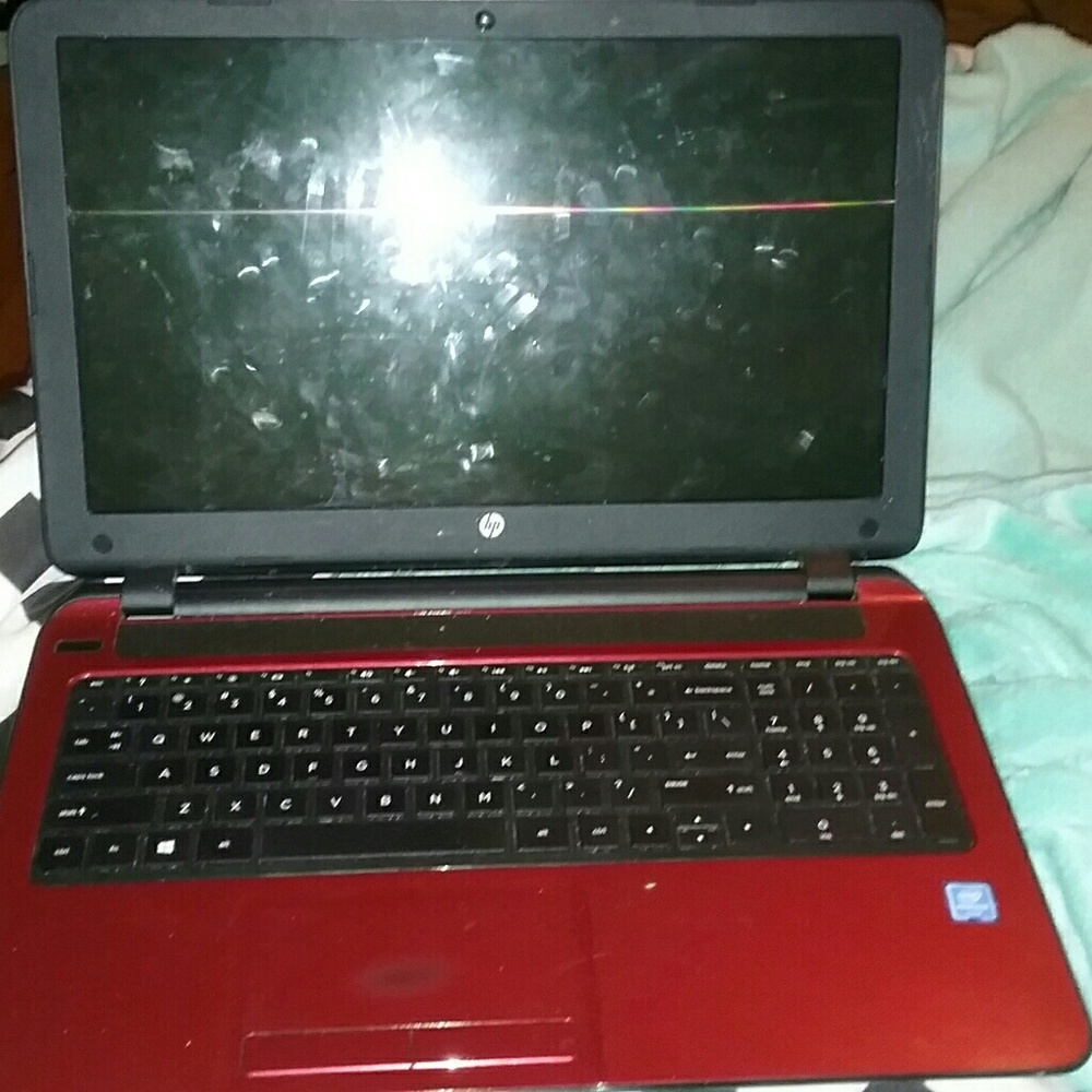 HP laptop - Picture 2 of 2
