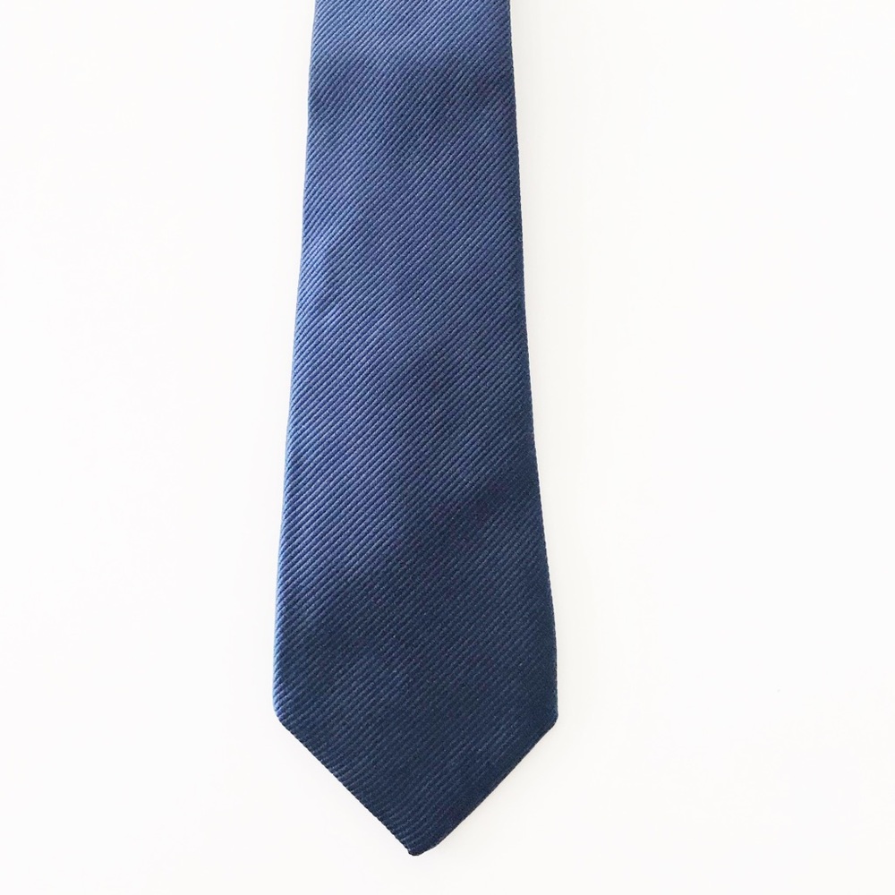 ALL SILK ROYAL CLASSIC TIE IN ROYAL BLUE