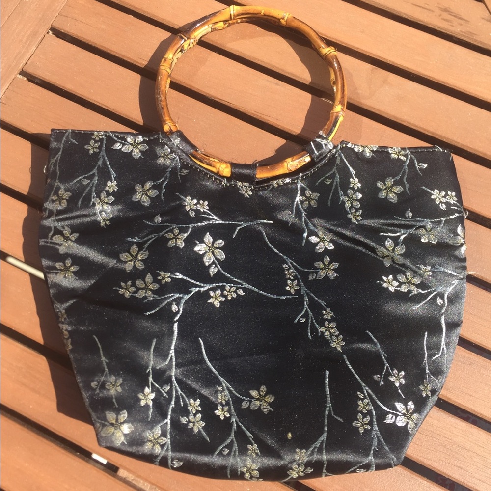 Black Handbag Wood Handles