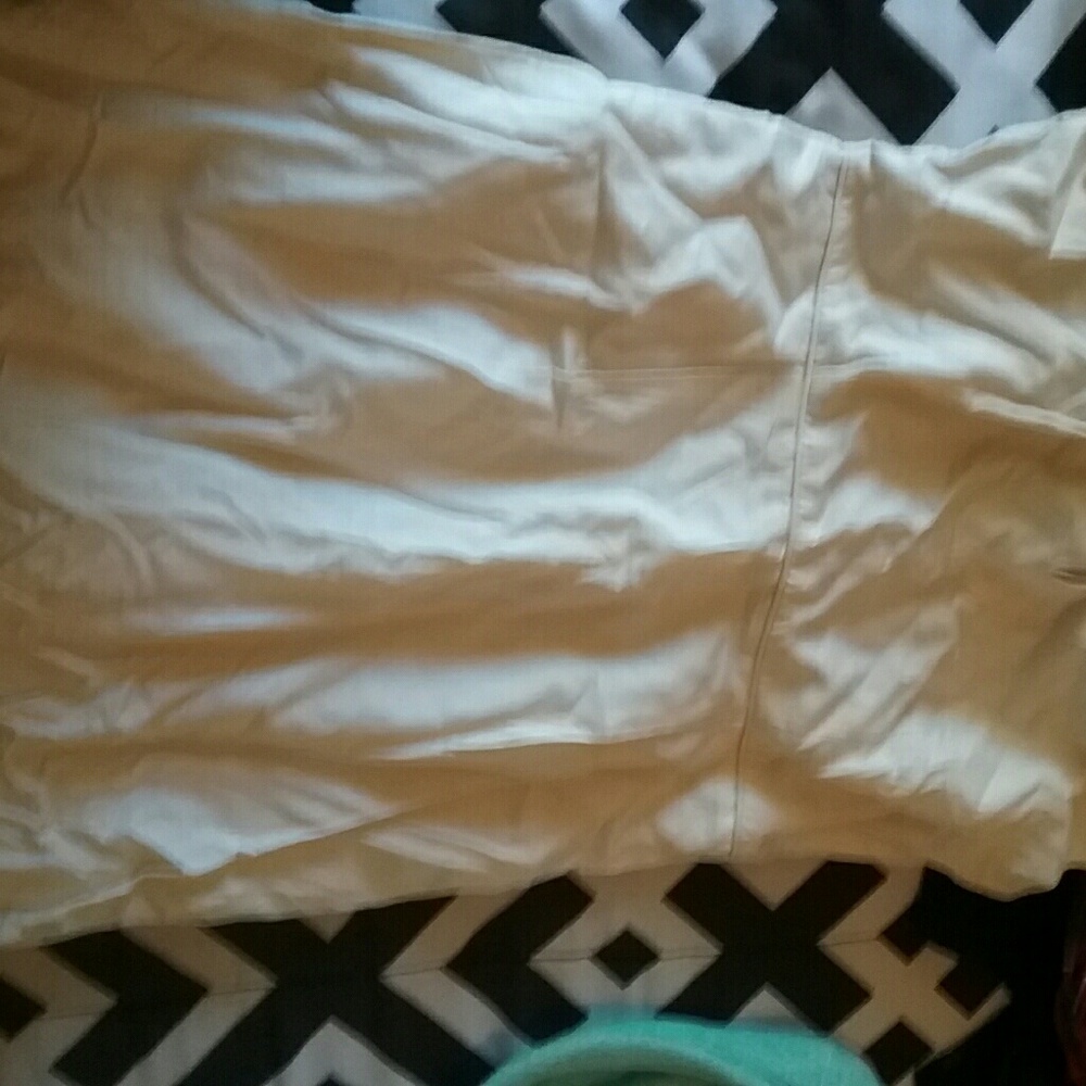 Clothes - Picture 3 of 8