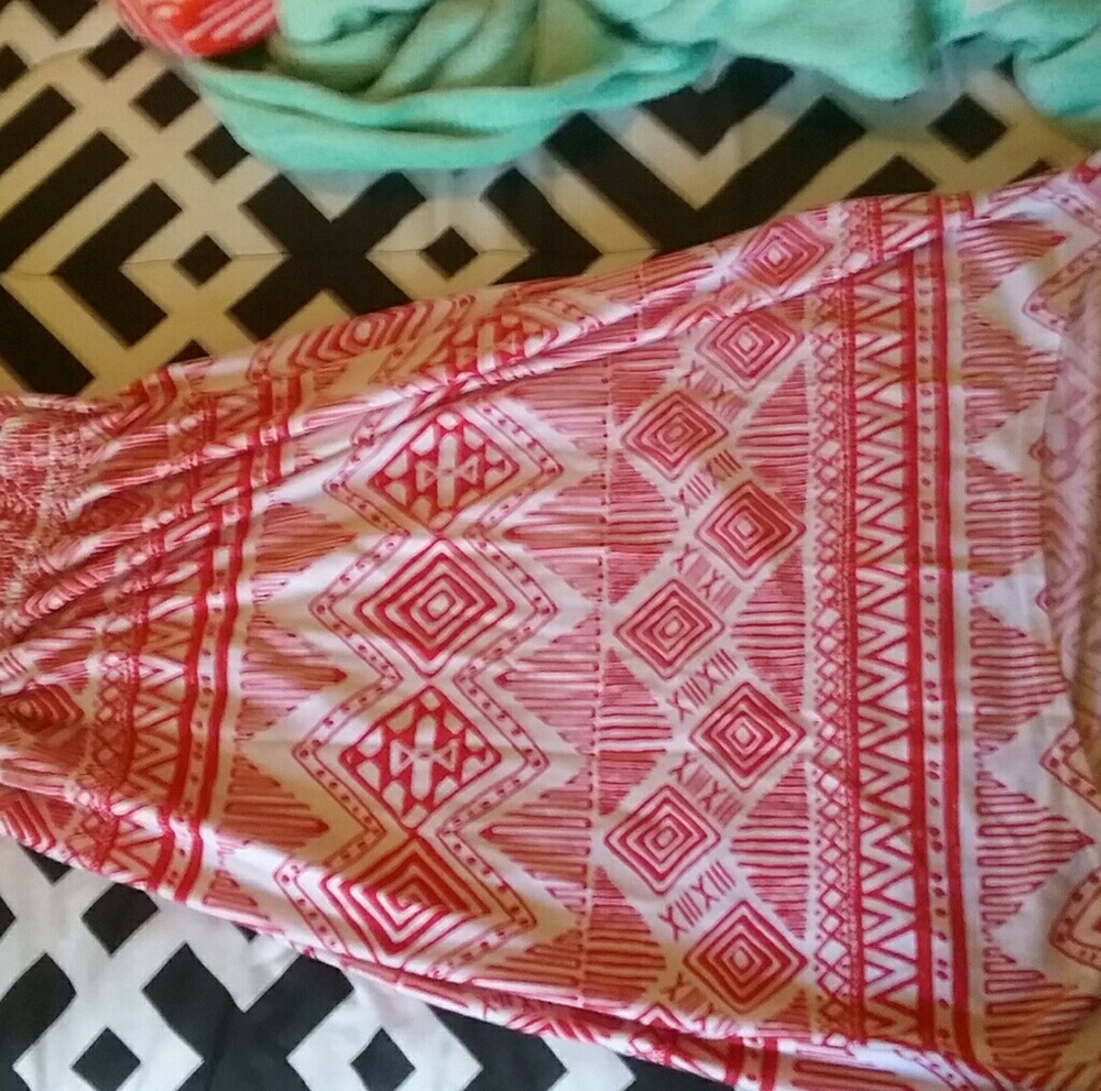 Clothes - Picture 8 of 8