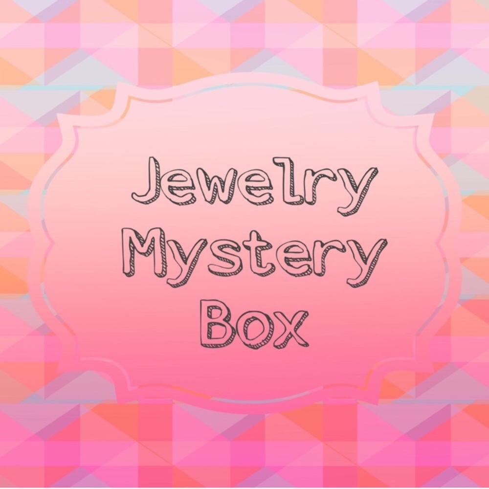 5 PIECE JEWELRY MYSTERY BOX