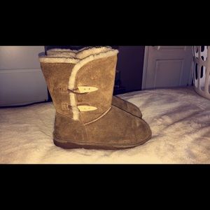 Bearpaw boots size 7