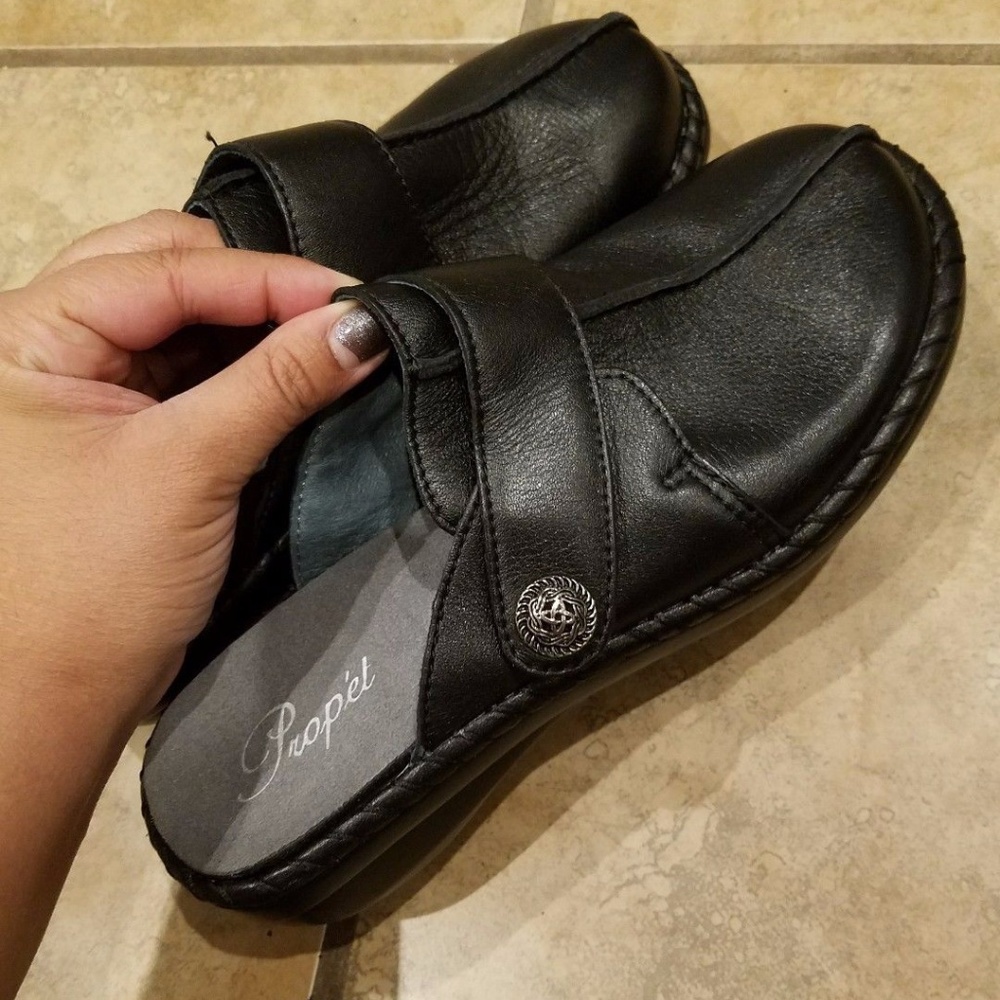 Propet women's easy back slip on shoe sz 6.5