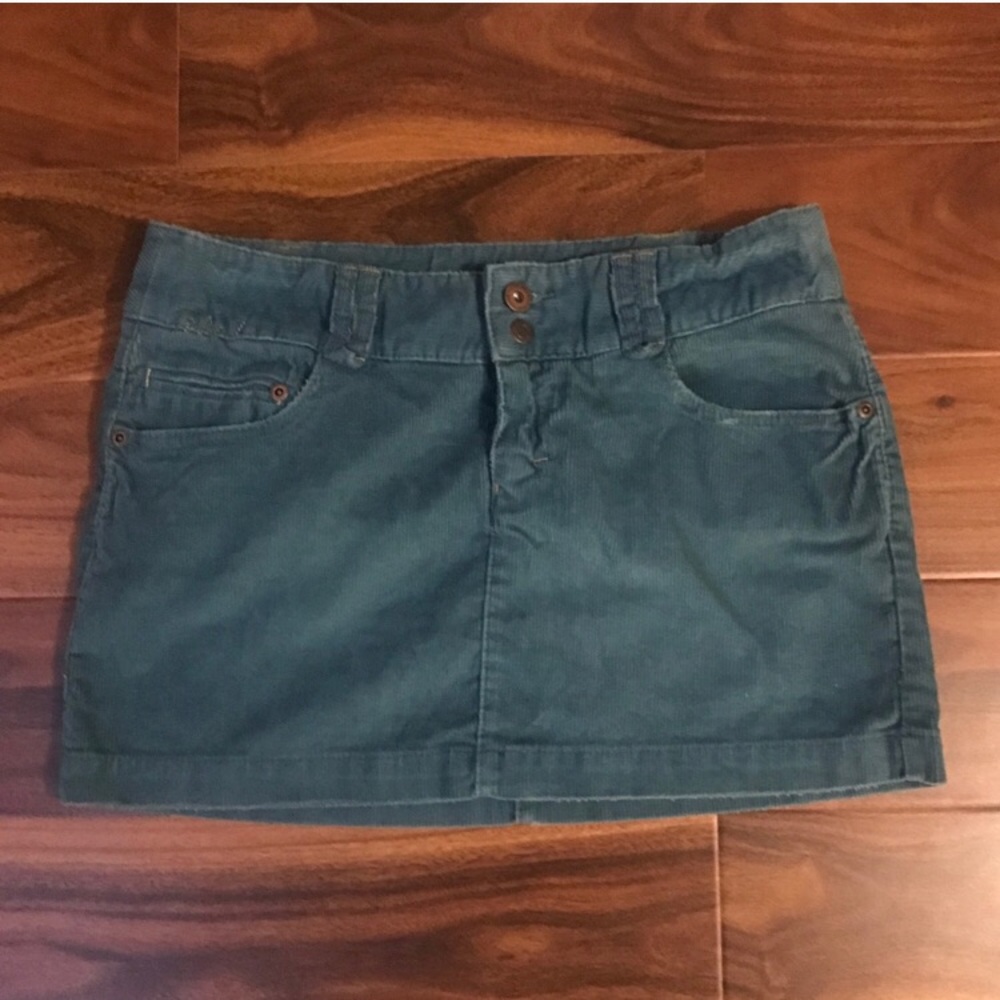 *SOLD* Sz 4 Teal American Eagle corduroy skirt