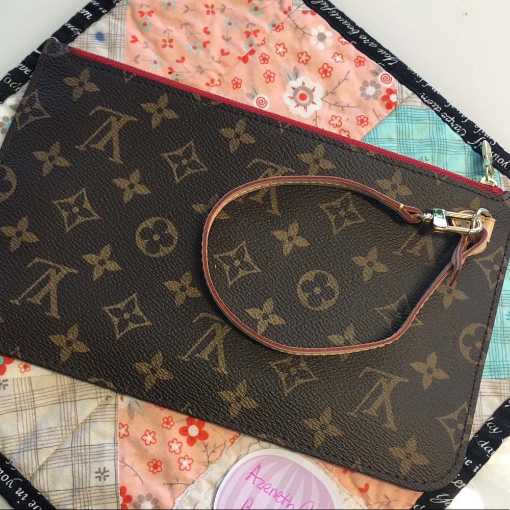 Authentic Louis Vuitton Neverfull Pouch